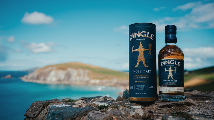 Dingle feiert Premiere 1 b8b0d10a04857c28f23a37cb321aca3a554de491